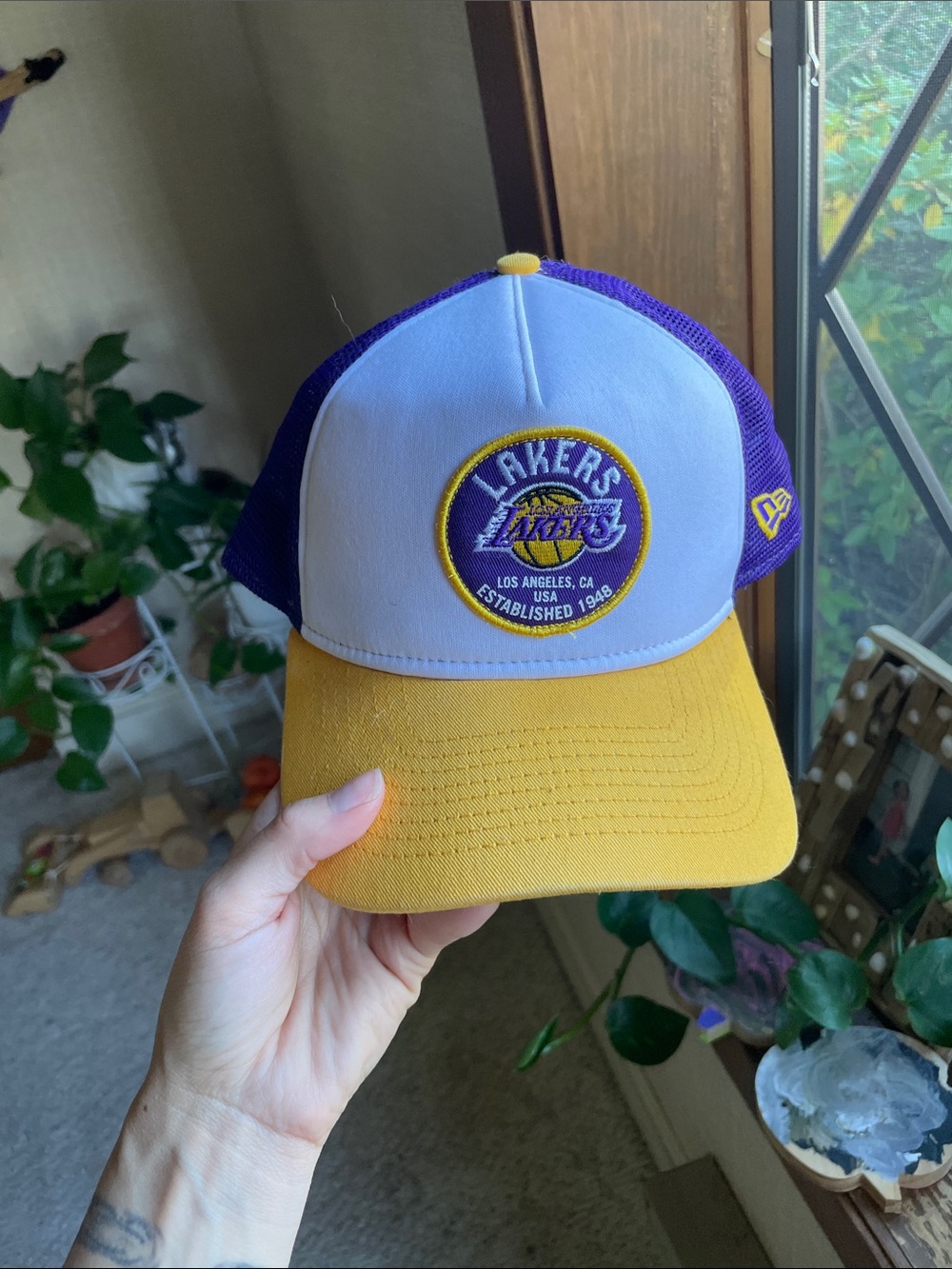 NBA Los Angeles Lakers Trendy Mesh Snapback Trucker Hat OSFM